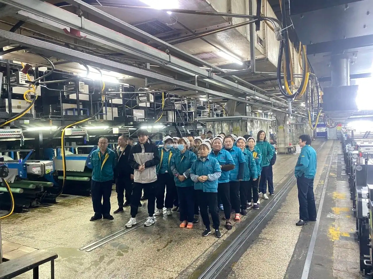 Čangšu poliesters veic ārkārtas evakuācijas mācības